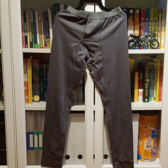 Boys set- thermaskin heat pants and longsleeves - Picture 2 of 6